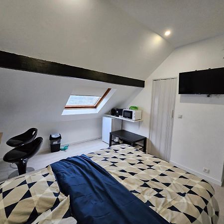 Agreable Studio De 16M2 Sans Kitchenette Нёйи-сюр-Марн Экстерьер фото