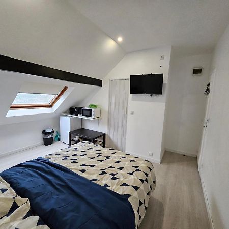 Agreable Studio De 16M2 Sans Kitchenette Нёйи-сюр-Марн Экстерьер фото