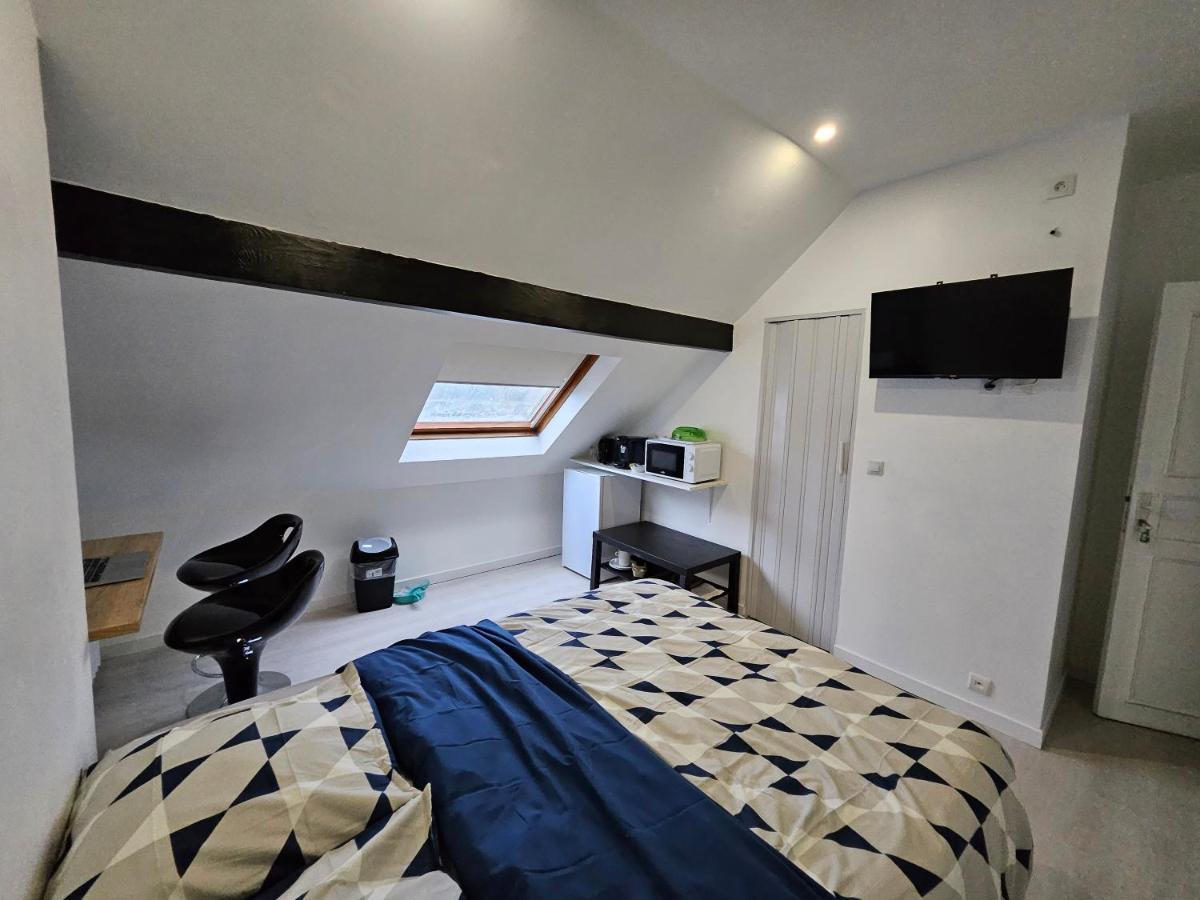 Agreable Studio De 16M2 Sans Kitchenette Нёйи-сюр-Марн Экстерьер фото