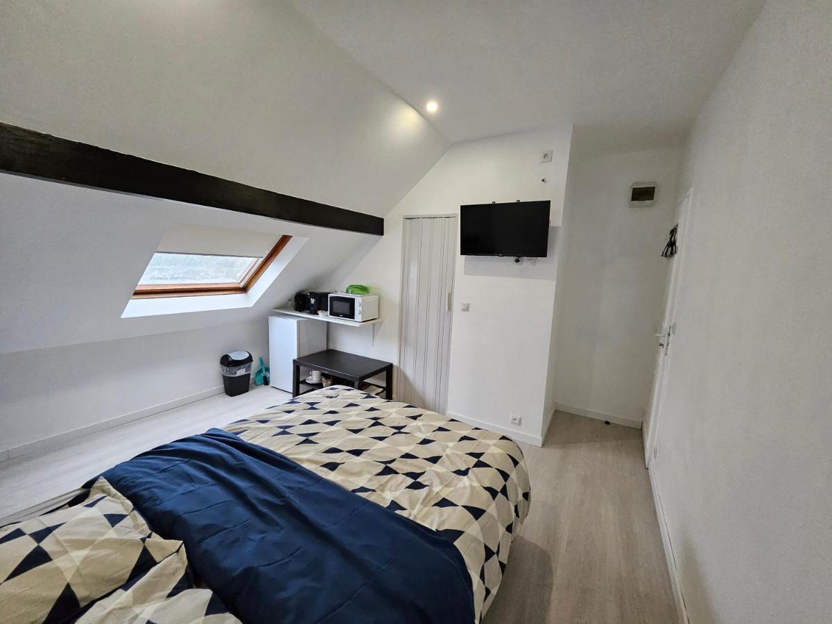 Agreable Studio De 16M2 Sans Kitchenette Нёйи-сюр-Марн Экстерьер фото